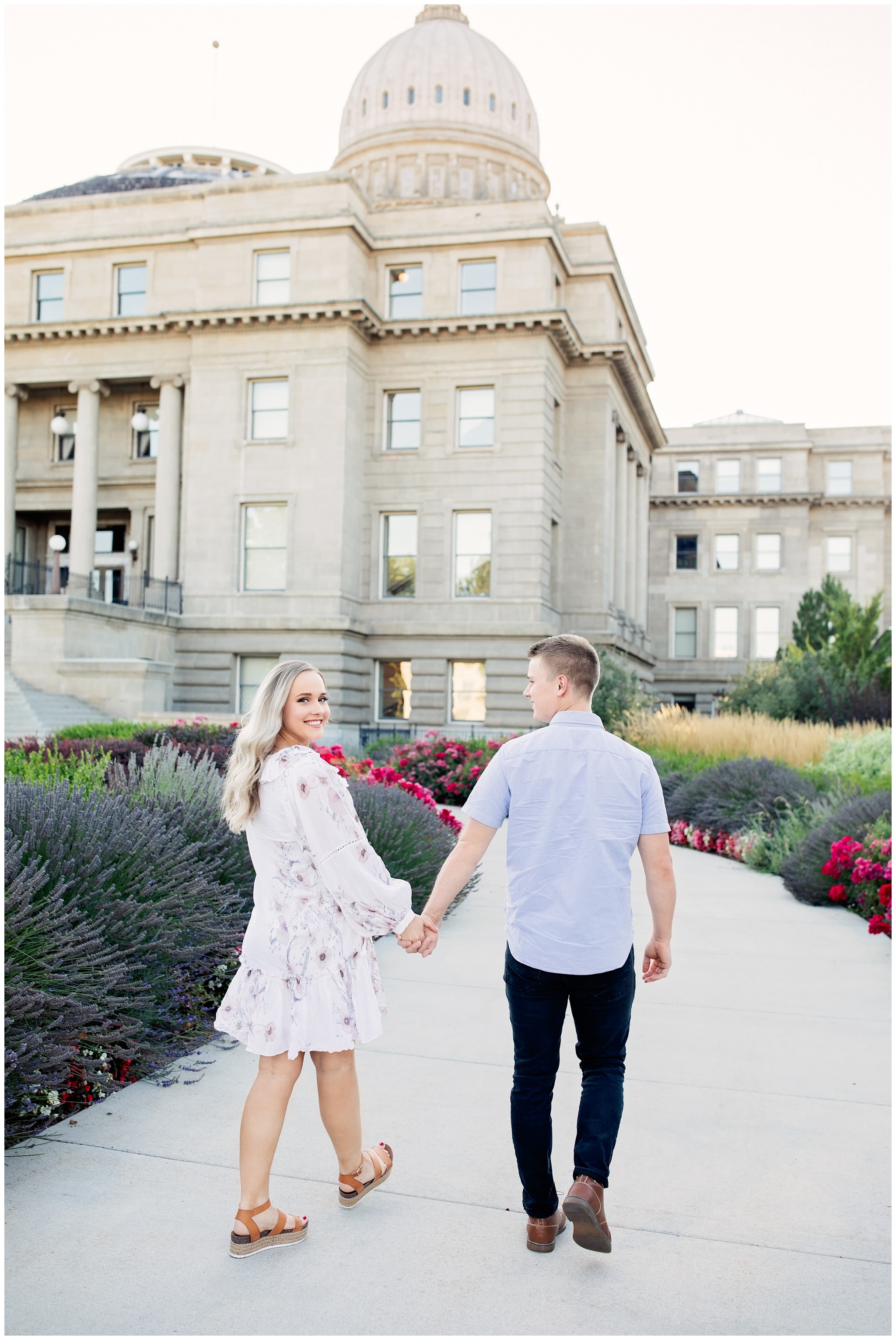 Engagement photos at the Boise capitol