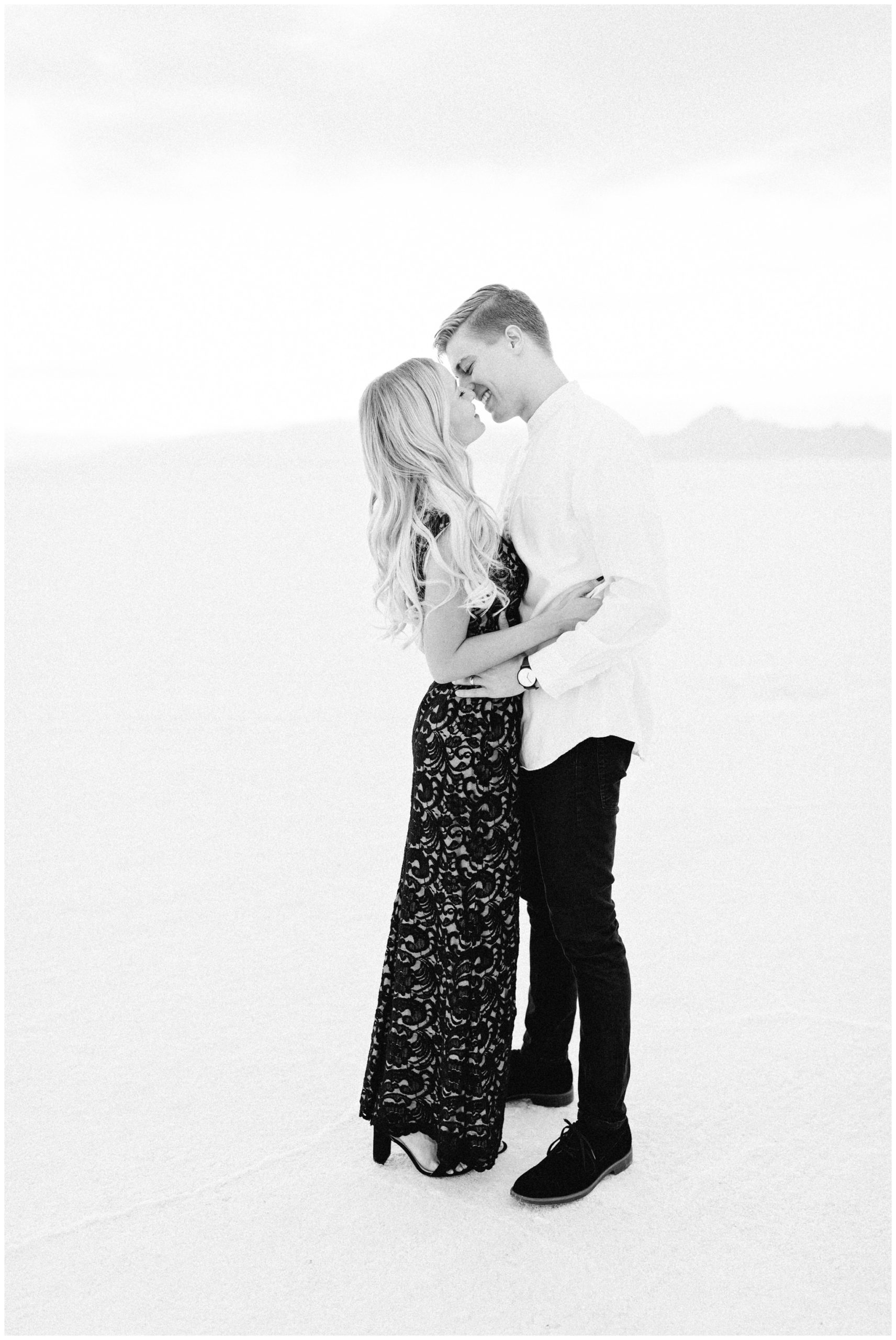 couple kissing at the Bonneville Salt Flats 