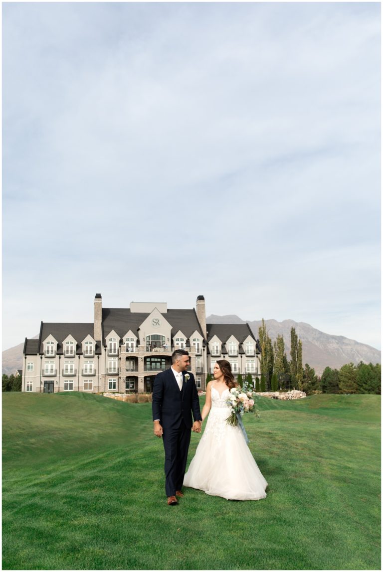 Summer Wedding at Sleepy Ridge | Sunset Room